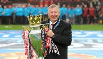 Fotbal mi chybí, hlásí legendární kouč Ferguson. V důchodu se baví kvízy