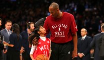 VIDEO: Pocta pro Kobeho, úžasný nástup All Stars Game v NBA