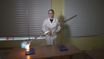 Veřejnosti se otevřely brány škol. Studenti předváděli vědecké pokusy