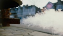 Zruší EU zákaz spalovacích motorů? Ano, ale moc radosti tím „petrolheadům“ stejně nenadělá