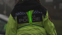 Policistky chtějí být na přechodech lépe vidět. Vyděsil je incident z ledna