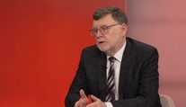 Radši armáda než životní prostředí. Vyšší výdaje na obranu jsou nutné, říká Stanjura