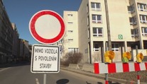 V centru Liberce se uzavřela důležitá ulice. Je třeba vyměnit starou kanalizaci