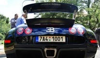 Český miliardář se ve svém Bugatti řítil po dálnici přes 400 km/h!