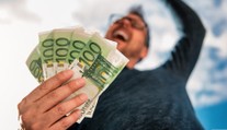 Padl astronomický Eurojackpot. Zveřejnili, ze které země je nový miliardář