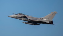 Stíhačky NATO sestřelily dron nad Lotyšskem. Nevycházejte, varovala lidi armáda