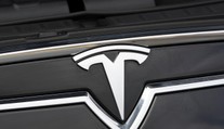 Manželství z rozumu. Fiat sbalil Teslu, aby se vyhnul obřím pokutám