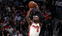 Fantastický Lillard nasázel 51 bodů a zamotal boj o play-off! Tatum řídil obrat