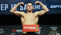 Diaz se s UFC rozloučil výhrou, raduje se také kritizovaný Čimajev
