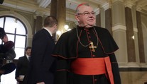 Duka podal trestní oznámení, sám čelí obvinění z krytí sexuálního zneužívání