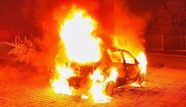 Politikovi z KDU-ČSL zapálili auto. Někdo mu vyhrožuje, tvrdí lidovci