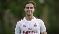 Zvrat v případu Simič! Slavia má smůlu, z AC Milán jde do Crotone