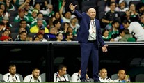 Výprask a poslední místo. Koubek po vyřazení přiznal, kde Češi selhali