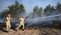 V Bulharsku zuří nejhorší požár za 10 let. Oheň se dostal i k turistickému letovisku