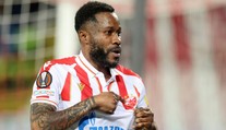 V hlavní roli Kanga. Fotbalista spěchal na zápas, hádal se přitom s policií