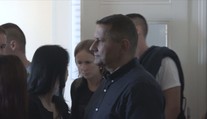 Potrestaný šéf zásahovky je zpátky ve službě. Chce odškodnění
