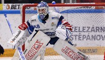 Třinec a Kometa mají mečbol. Furch předvedl v závěru fantastický zákrok