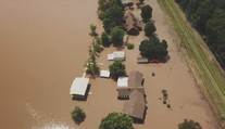 VIDEO: Spoušť po povodních v americkém státě Missouri