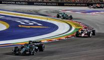 Russell suverénně triumfoval v Singapuru. Drama v McLarenu, přesto slaví titul