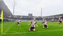 Lepší premiéru na novém stadionu si Hradec nemohl přát. Dynamu nadělil 5 gólů