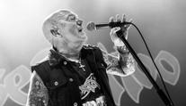 Zemřela rocková legenda Gary Anderson. Během turné mu selhalo srdce