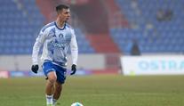 Dcerka fotbalisty Olomouce vběhla na hřiště během zápasu. Fanoušci to vtipně glosují