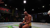 Výplaty UFC Fight Night 181: Silva si i přes porážku odnesl balík!