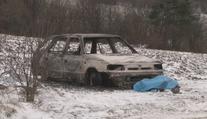 Záhada mrtvoly u vraku auta. Z vraždy policisté obvinili nebožtíkova syna!