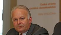 Bratr ministerského kandidáta Krčála spáchal sebevraždu! Oběsil se na stromě