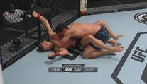 Uzemnil soupeře a bere milion. Nováčkovi se UFC debut povedl