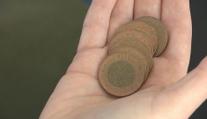 Téměř polovina rodin nezvládá pokrýt běžné výdaje. Lidé se dostávají do dluhových pastí