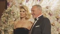 Nádherné róby i fascinující šperky: Jak si celebrity užily Český ples