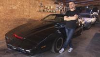 VÍKEND: Dokonalá česká kopie auta ze seriálu Knight Rider