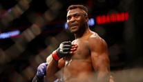 Ngannou zdemoloval Miocice a má titul. Dalším soustem bude Jones