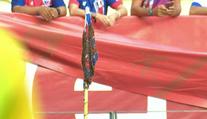 Nečekaný soupeř! Fotbalisté kvůli němu museli zůstat v šatně