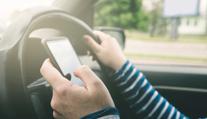 Auto není kancelář: Proč byste zrovna dnes měli za volantem vypnout mobil
