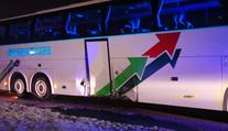 Opilý řidič naboural autobus, cestující si museli přestoupit
