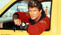 David Hasselhoff slaví 70. Proslavily ho seriály Knight Rider a Pobřežní hlídka