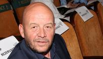 Pohřeb herce Pavla Nečase doprovází chaos. Změna na poslední chvíli