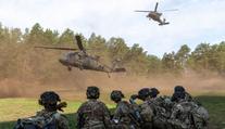 Země NATO přesouvá armádu. Klíčová brigáda míří k hranicím s Ruskem