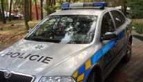 Pět pater nad zemí. Policista přeskočil mezi balkóny, aby zachránil ženu