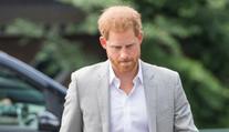 Princ Harry obvinil královskou rodinu ze spiknutí. Za vším je William, tvrdí