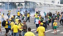 Demonstranti v Brazílii vtrhli do parlamentu. Chtěli převrat
