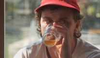 Francouzské vinařství se dostává do problémů. Mladí mají raději pivo