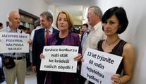 Rána pro klienty H-Systemu. Jejich stížnost smetl Ústavní soud