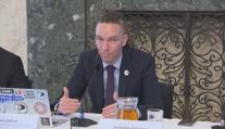 Spor o rodná čísla pokračuje. Pro mě to není priorita, prohlásil Bartoš