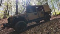 Čím jezdí čeští speciálové: Mercedes-Benz LTATV ENOK a Toyota Land Cruiser