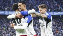 Oslabený Hamburk rozhodl v nastavení. Freiburg spustil kanonádu