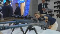 Drony i radary. V Paříži se koná světový veletrh obranných technologií