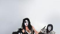 TVÁŘ: Etzler se změní v rockera z kapely Kiss. Co nezvládá?